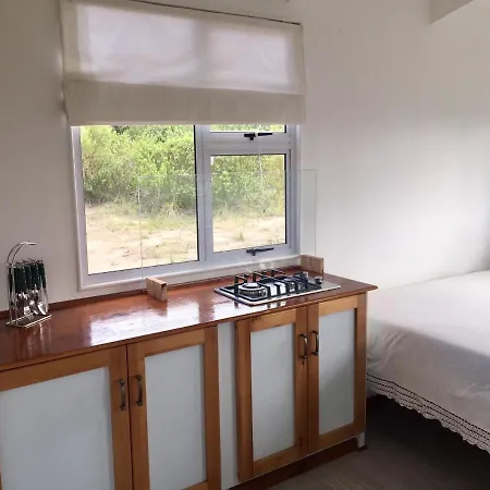 Fynbos Tiny Home - Off Grid, Surrounded By Nature Plettenberg Bay Exterior foto